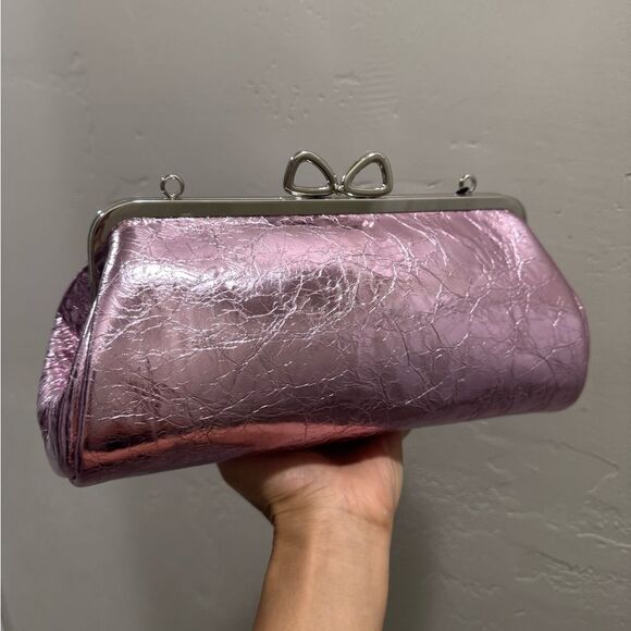 Metallic Pink Leather Handmade "Bow" Kisslock Baguette Bag, Multi Use Style - Picture 4 of 16